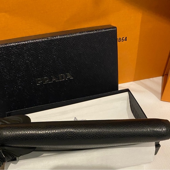 Prada Vitelli Diano Long Zip Around Wallet - Picture 6 of 14